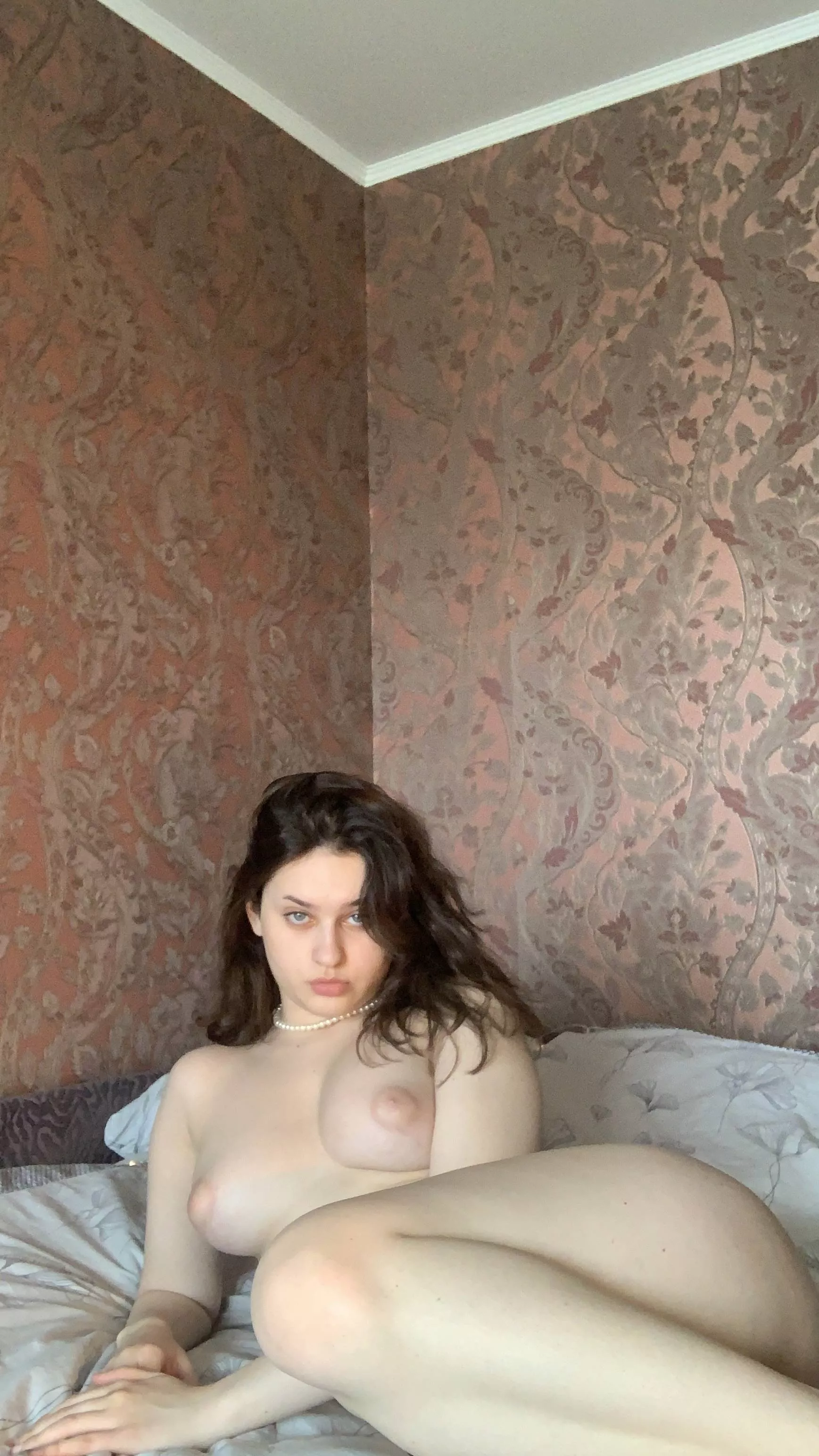 Here’s a simple nude to brighten your day | Dropped link in comments and in my profile posted by mirazyobo