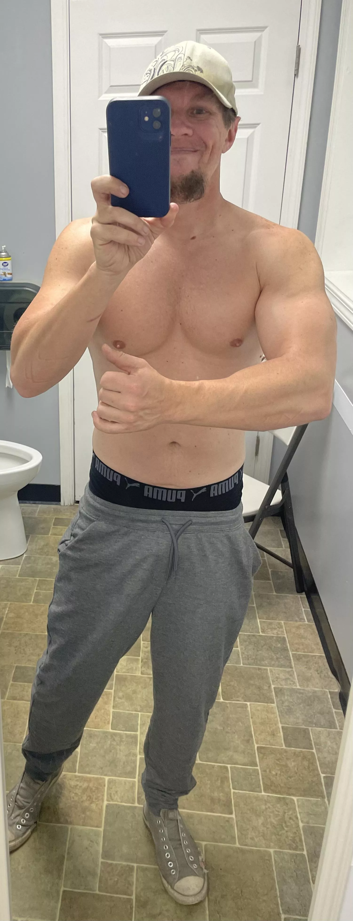 Here’s to a good week🥂🥂 posted by hanshotfirst2233