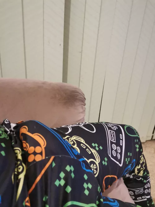 Here's to all the bulges out there, so here's mine by t-dub1991