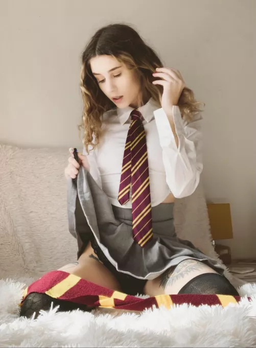 Hermione Granger by Nina Gardenia by Babygirl_nina