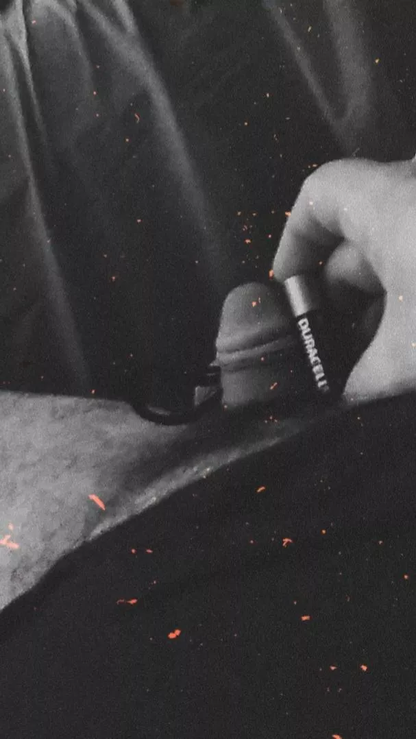 He's got a lil charge in him..... posted by PapaTinyPPthe1st