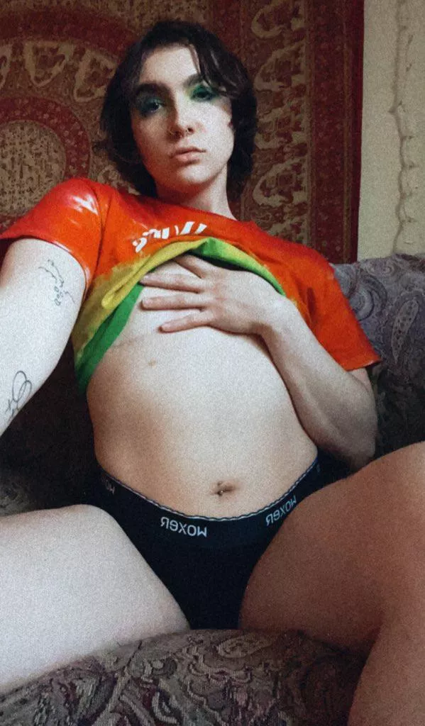 he/they 🕳 posted by emersonlakenpalmer