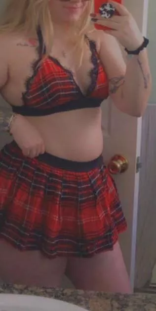 Hey 🥰 posted by Fireboi__112