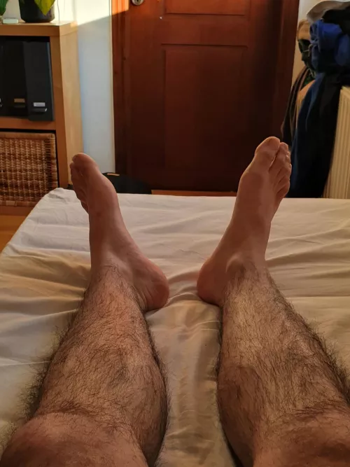 Hey by themightyduck04