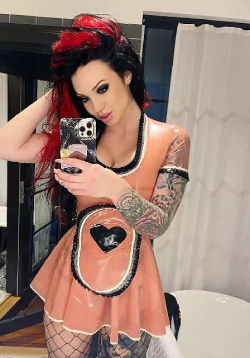 Hey 😌👋 by Terasa1211