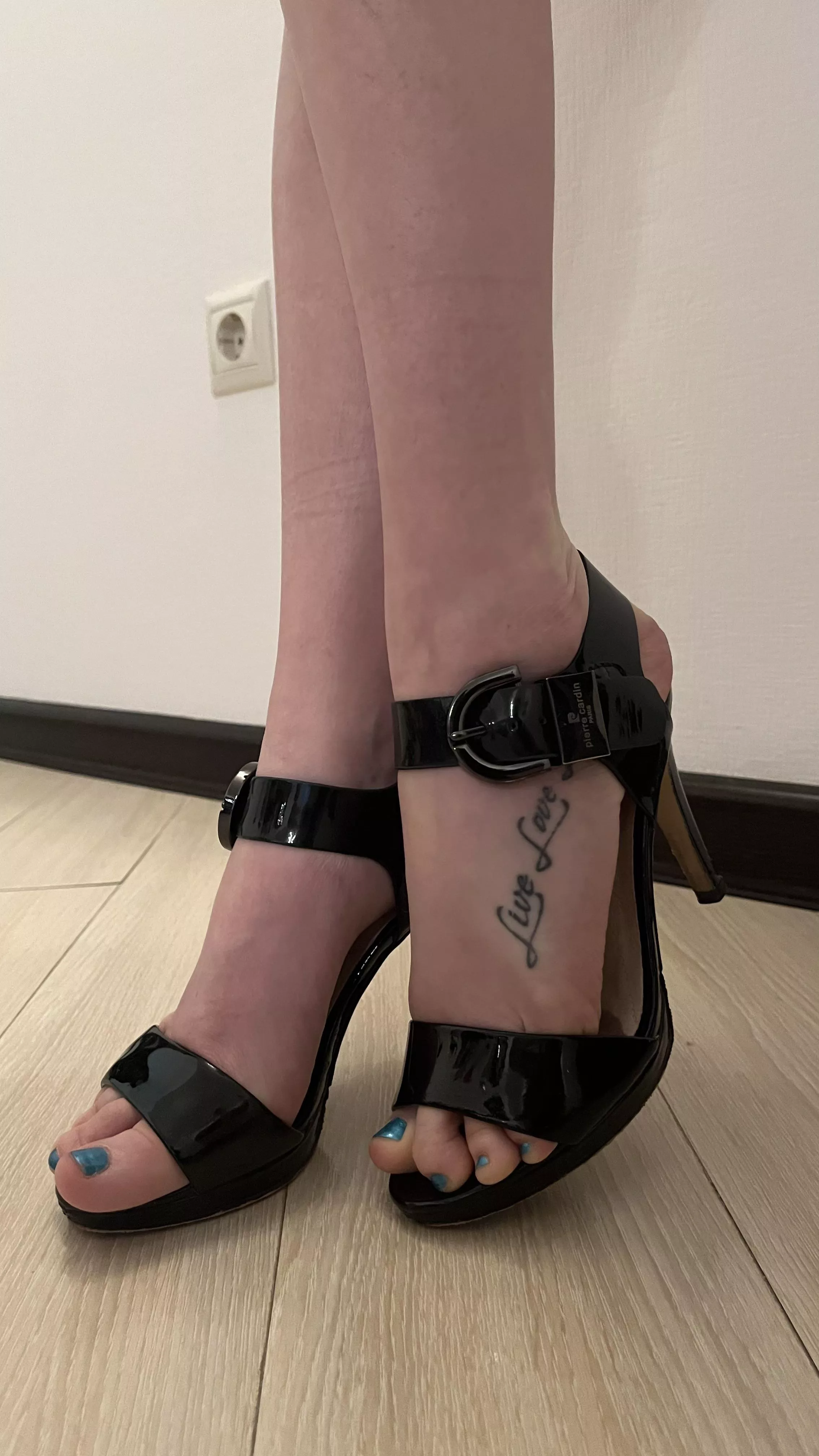 Hey bb) posted by Outside-Definition91