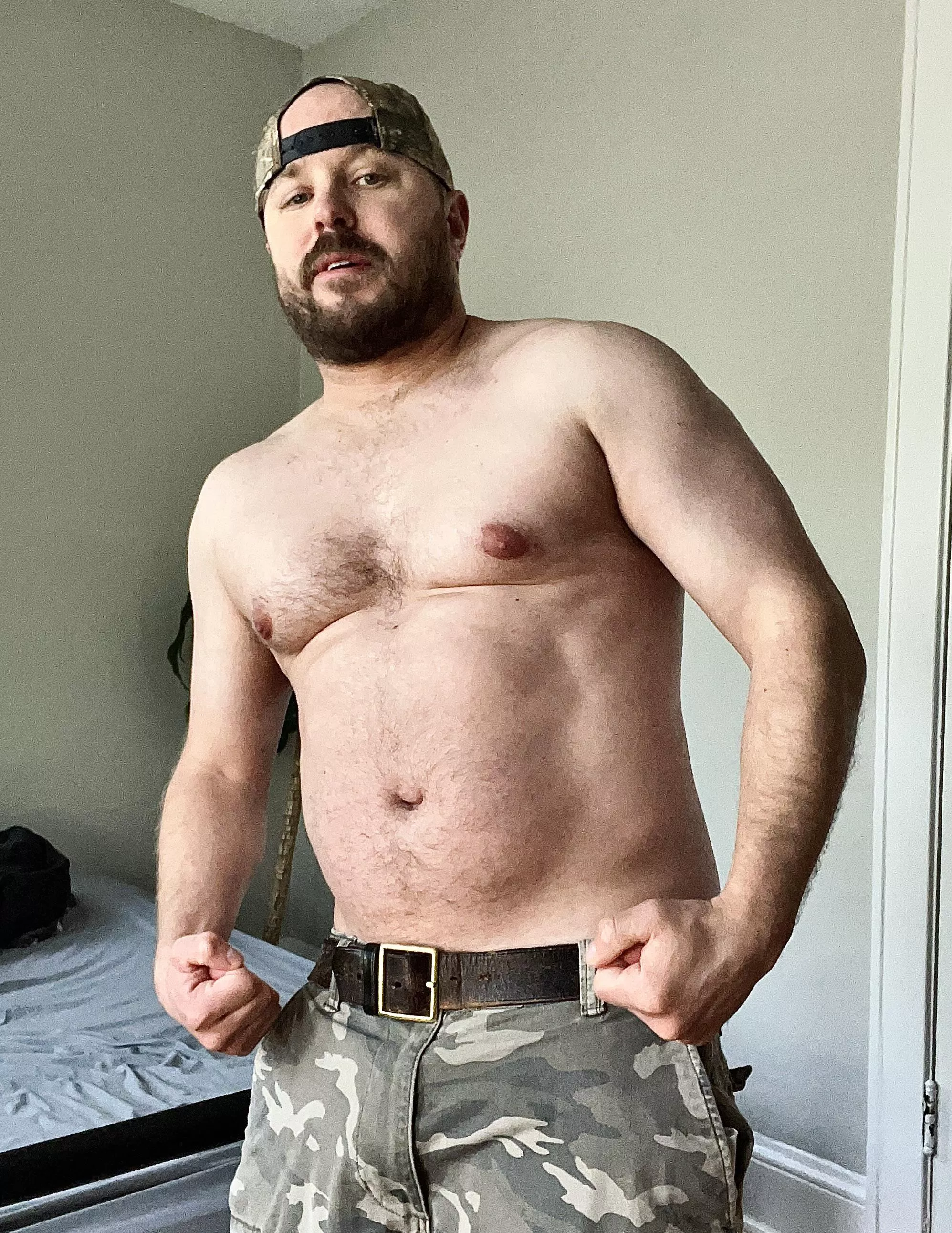 Hey bros (32) posted by camohatjock