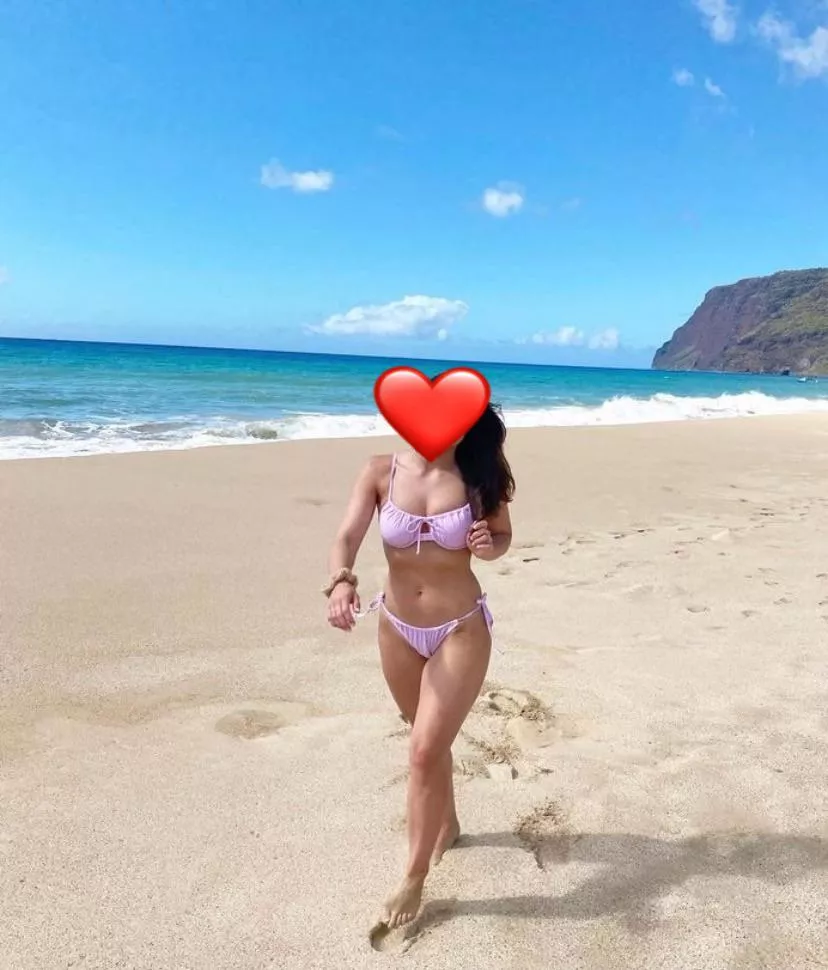 Hey check out my wife ! 50 upvotes I’ll show her face 100 I’ll show a hidden video of her in yoga pants ! Like original post from this page ! We reached 50 everyone who upvoted message me and I’ll show you her! And we’re close to that 100!(postin posted by lovleyshit