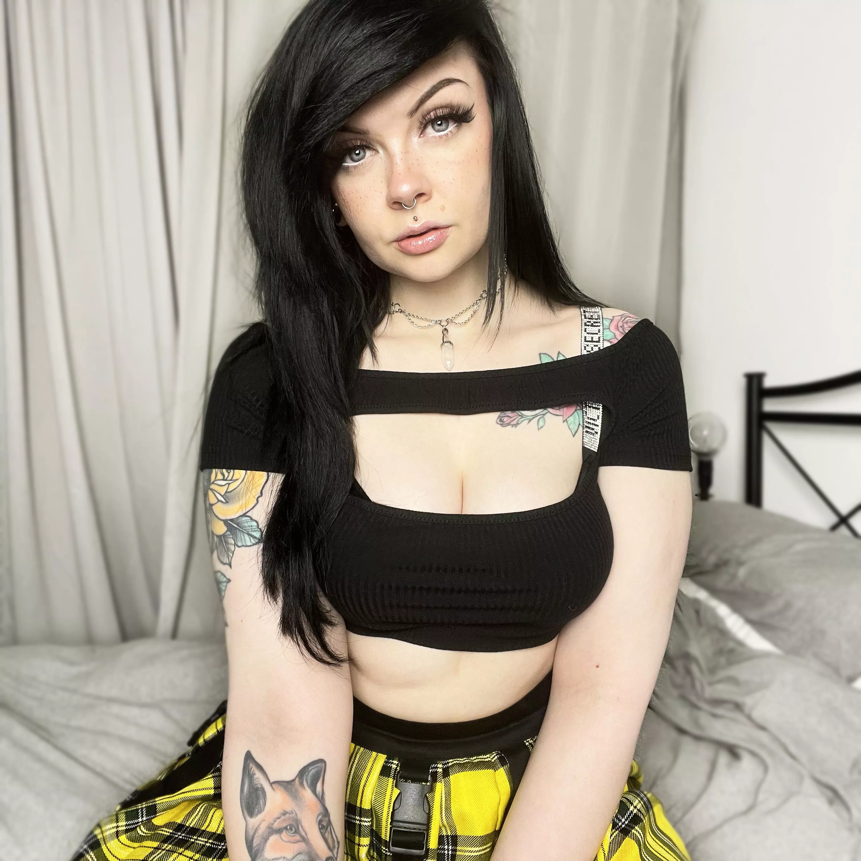 Hey Cutie 💛 posted by Gemiinibaby