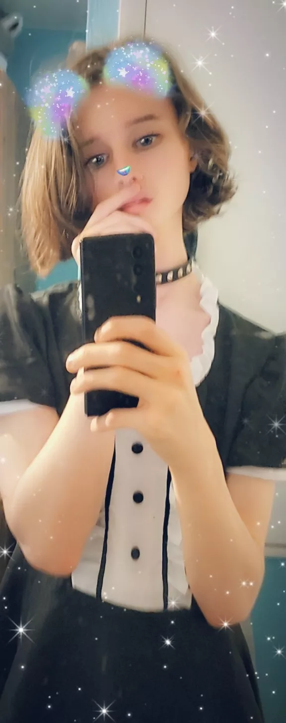 Hey cuties, who wants cuddling to sleep? >~< posted by Crimtane_