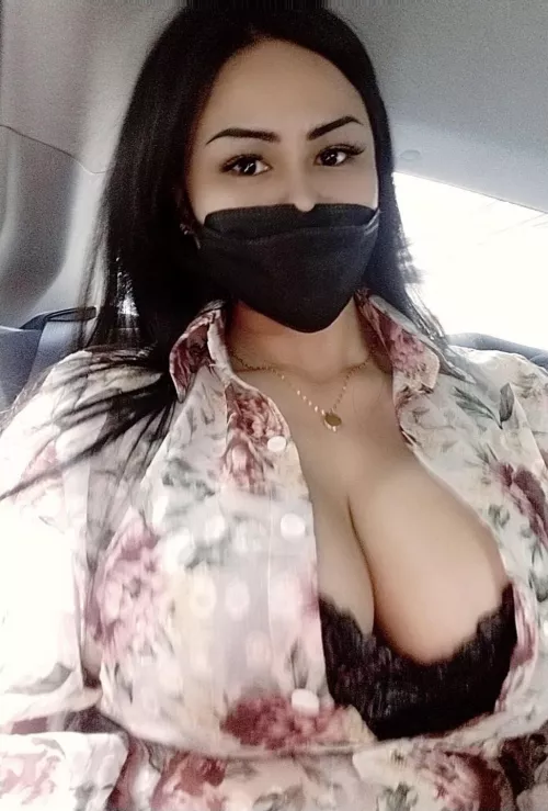 Hey ;) by CaramelKweenie90