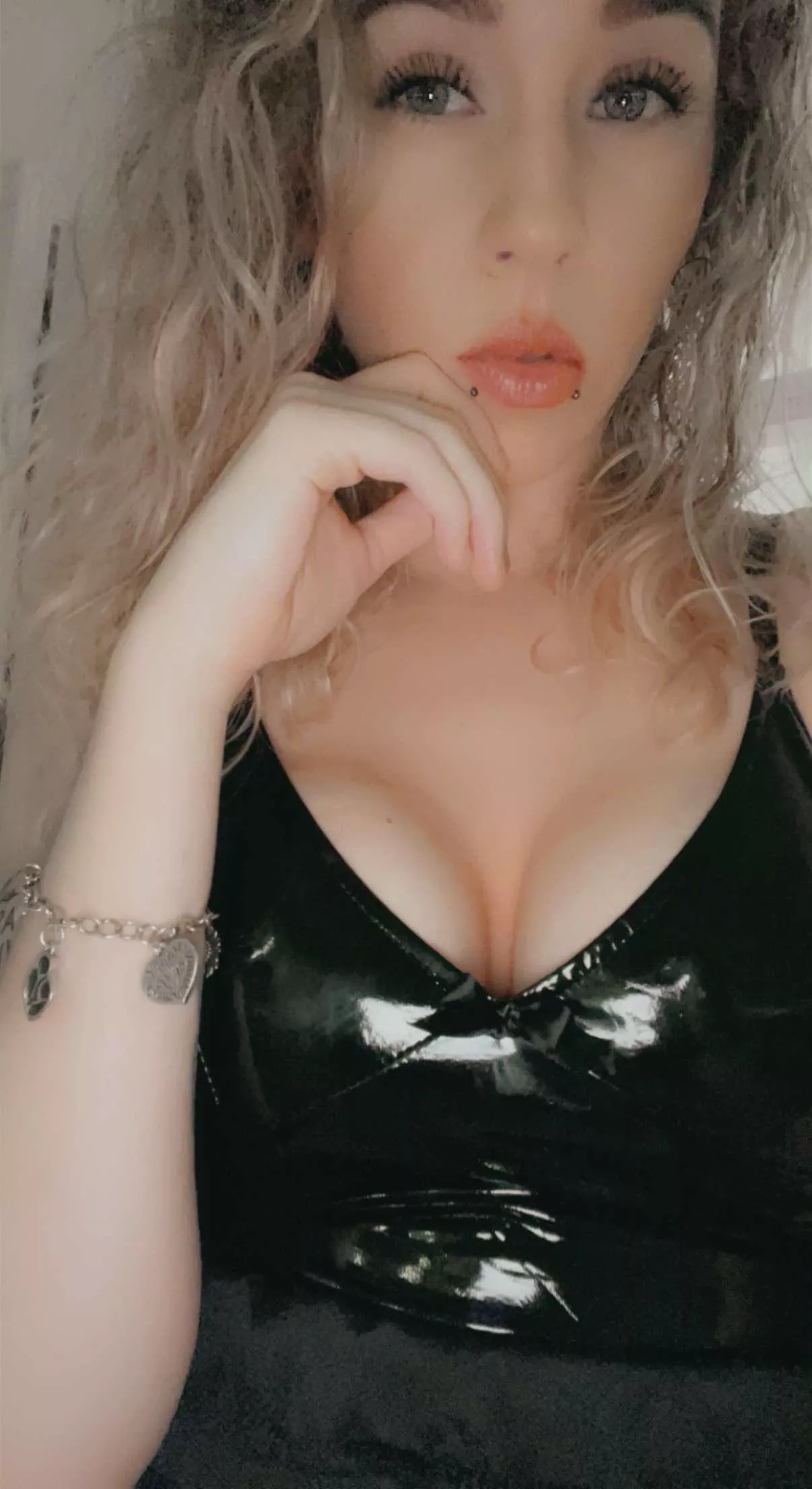 Hey daddii 😈 posted by SquashLocal5018