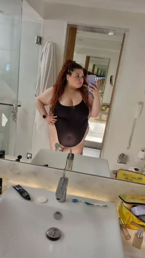 Hey. Do u like my belly? 😋 by BackgroundRush6501