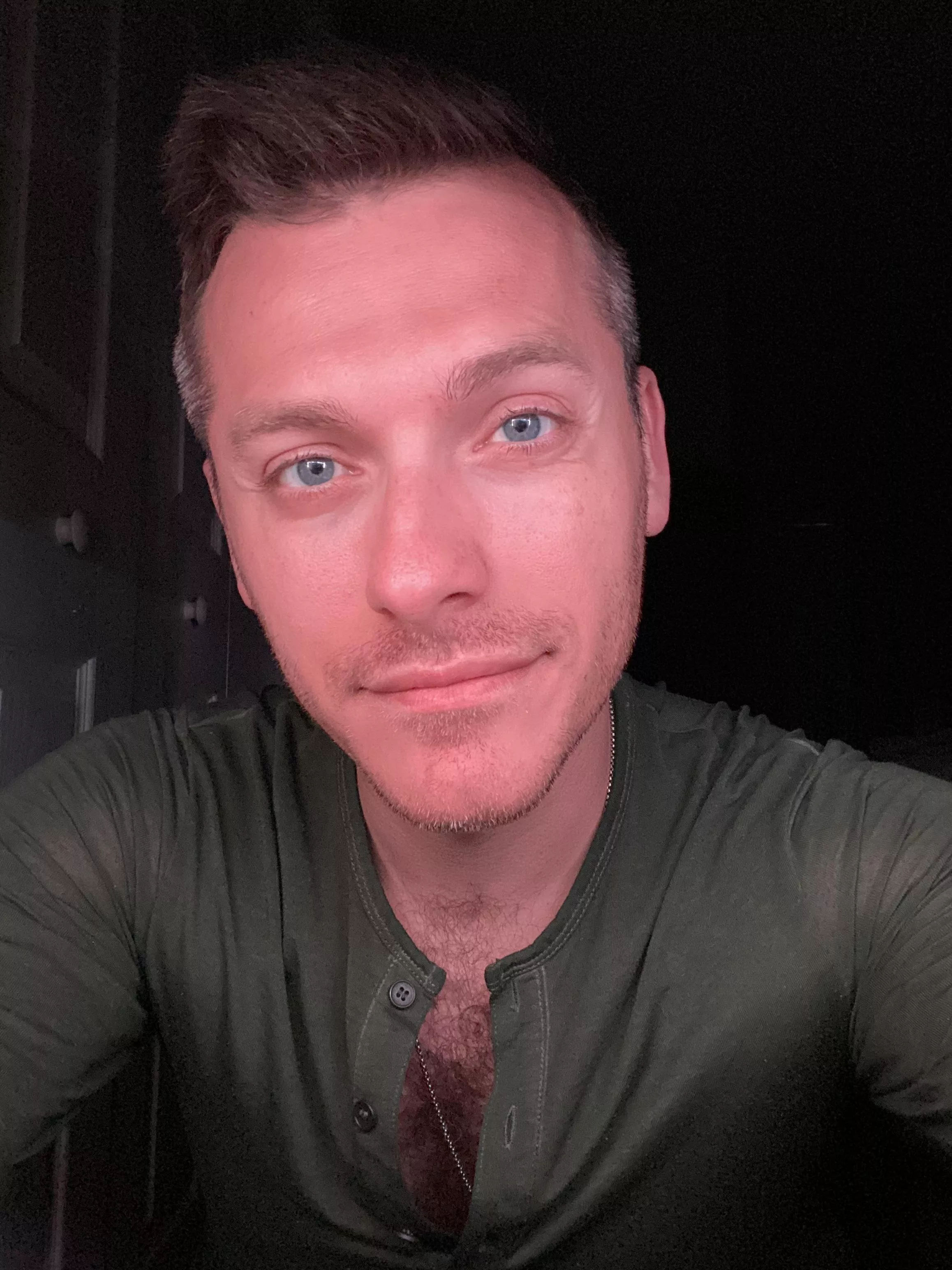 Hey everyone! I’m a PS4 and switch gamer in Northwest Arkansas! posted by hotartist86