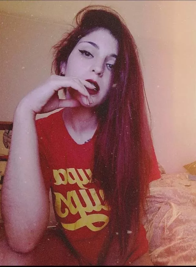 Hey! ☺️ [F] posted by Lipinini77