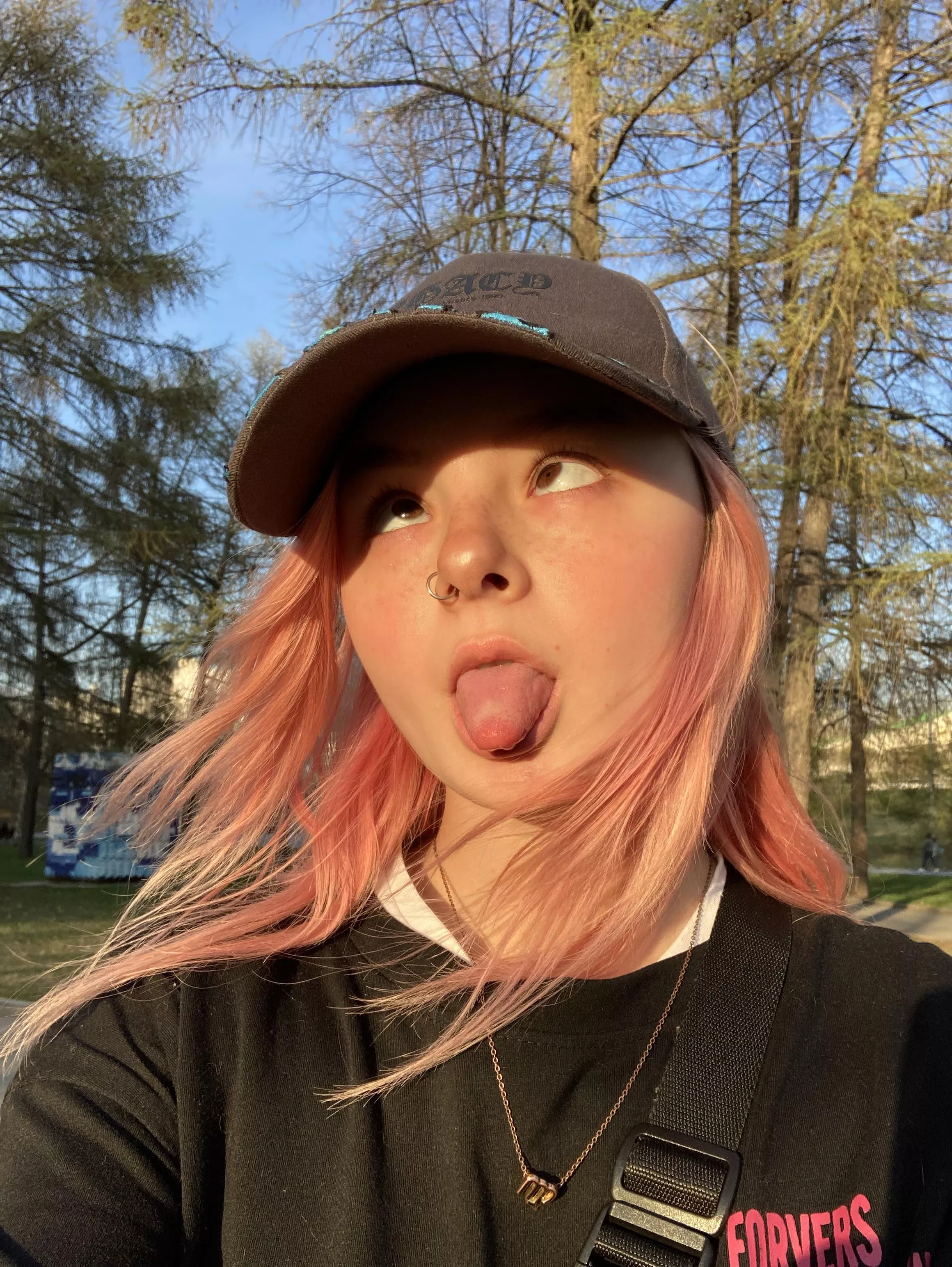 hey ^_^ f22 posted by melspringg