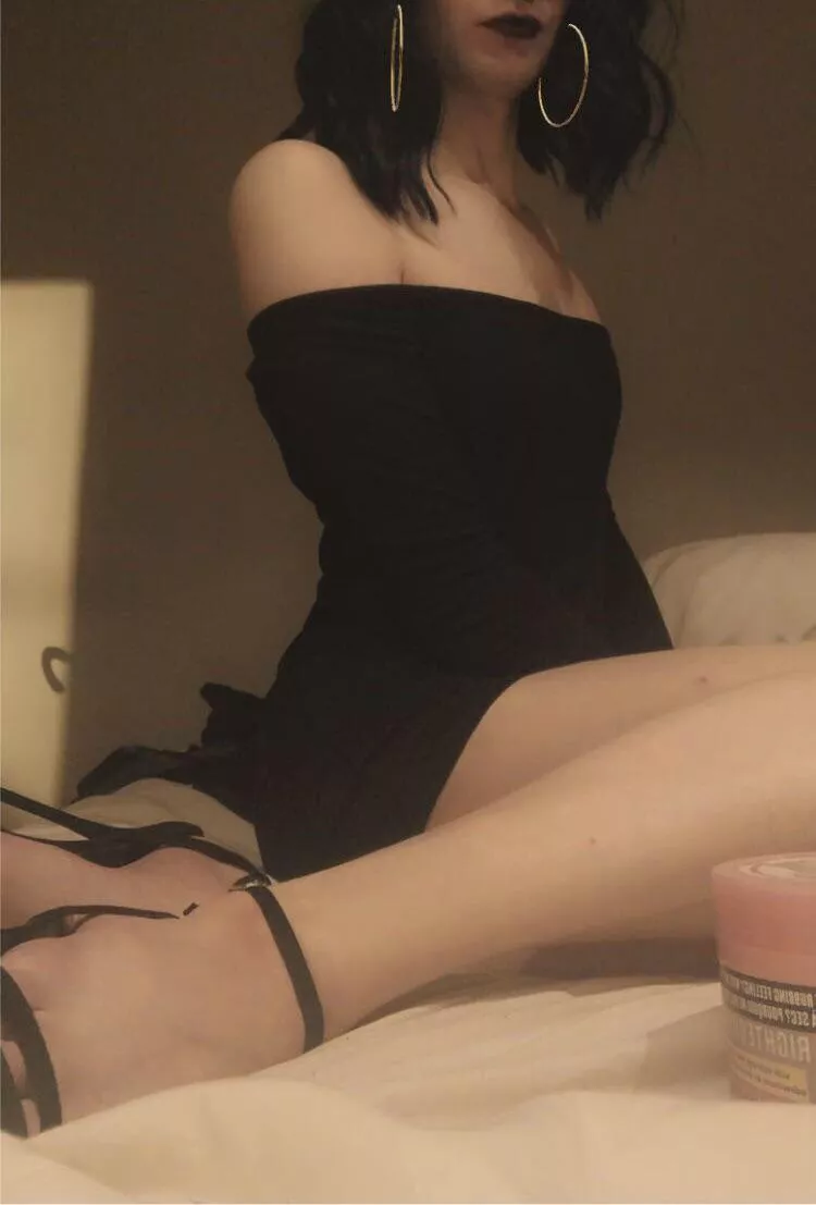 Hey frens 🖤 posted by DoomerChan1