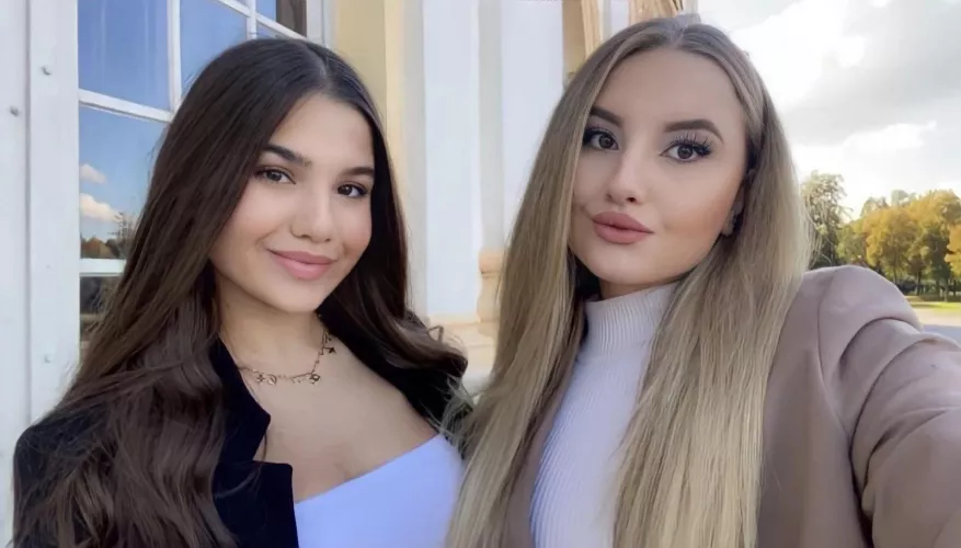 Hey guys 😜 by Anisaxo03