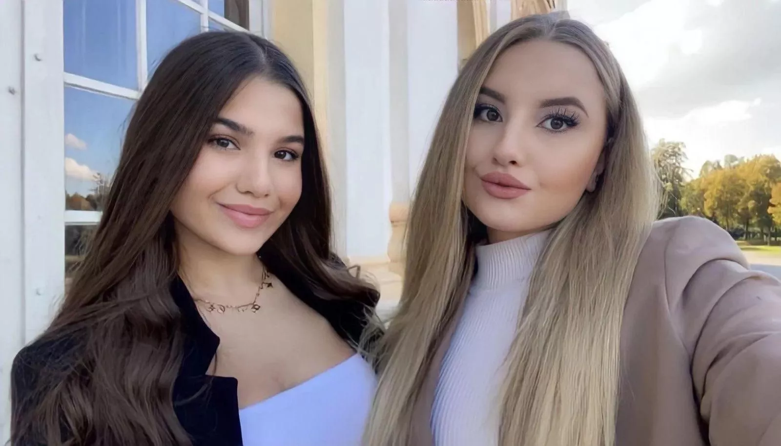 Hey guys 😜 posted by Anisaxo03