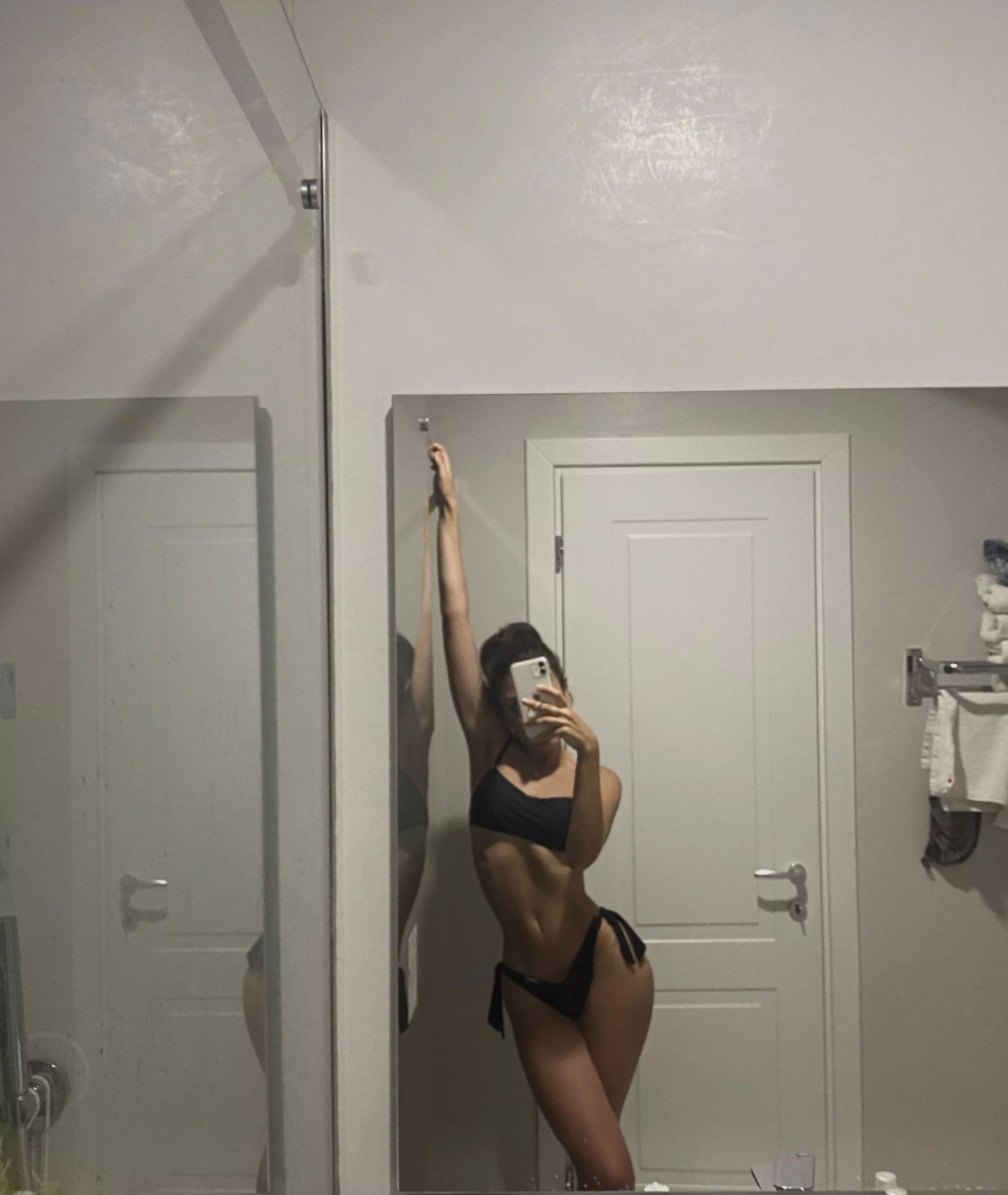 Hey guys, do you think this bikini looks good on me?😉💖 posted by Im_Kateryna