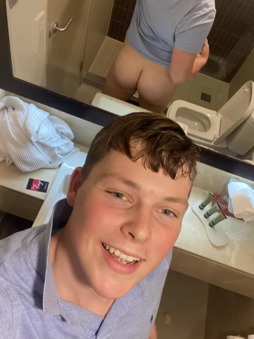 Hey guys first post. Don’t bully me too much by DerekekLeon