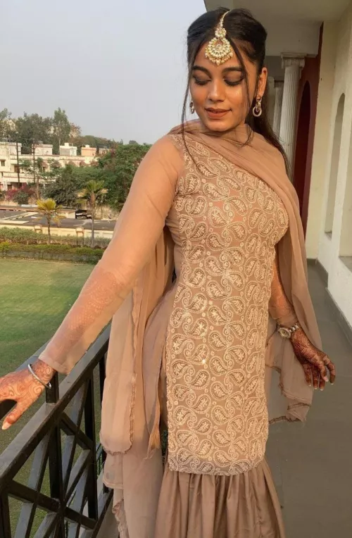 hey guys 😘 let's have some fun by No_Relationship_3761