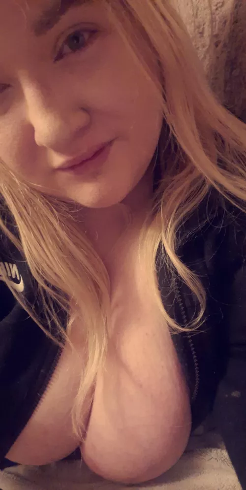 hey.. hehe by SomeLilSlut