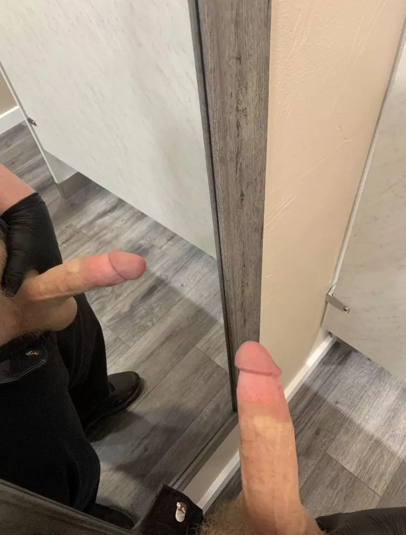 Hey hmu posted by Mostwillingnessss