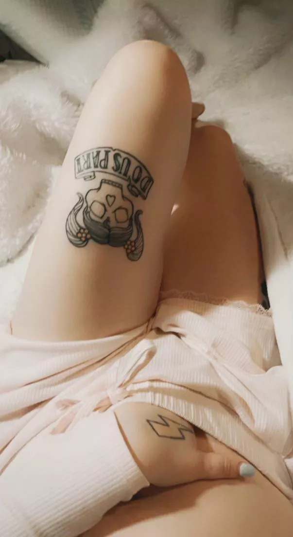 Hey I’m Francesca 😍 I’m available for sexting, customs and lives all day 😘 Cum play with me ❤️ link in the comments 😜 posted by One-Pianist8156