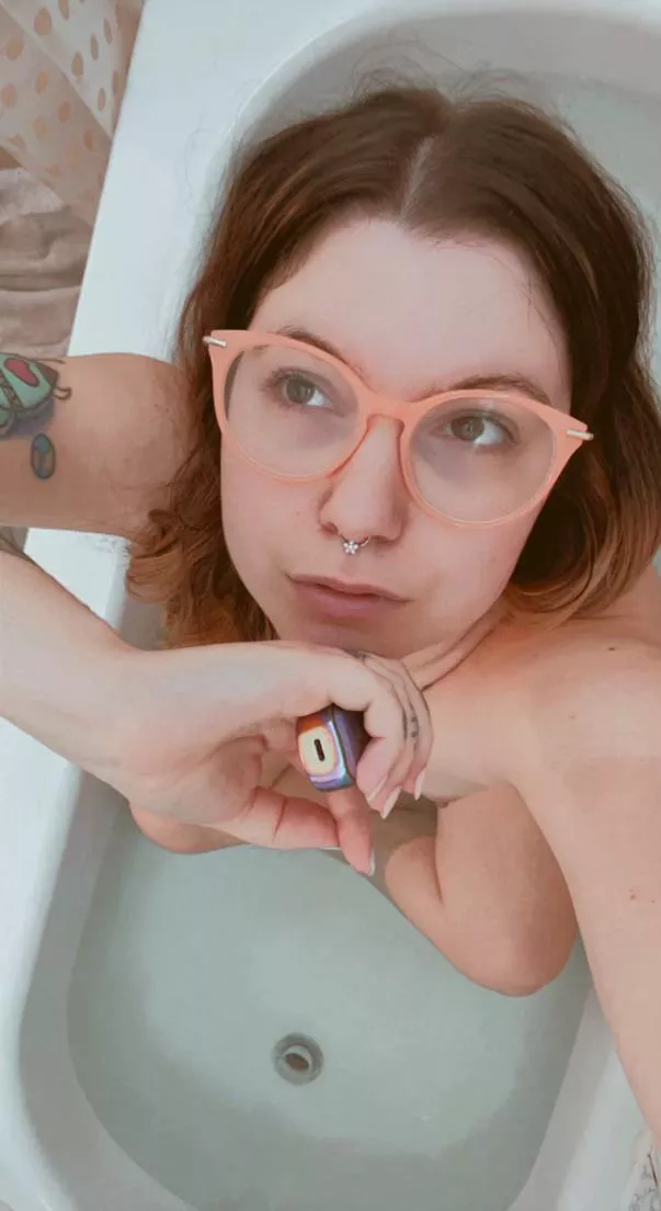 Hey I’m Francesca 😍 I’m available for sexting, customs and lives all day 😘 Cum play with me ❤️ link in the comments 😜 posted by One-Pianist8156