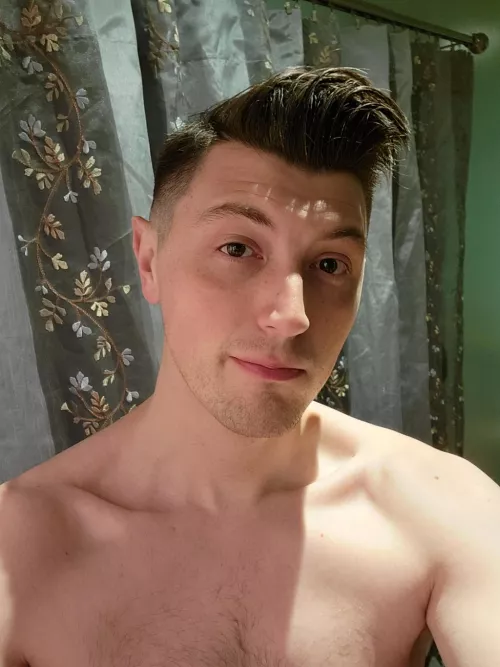 hey I'm new here! 23 hmu by Charming-Service-479