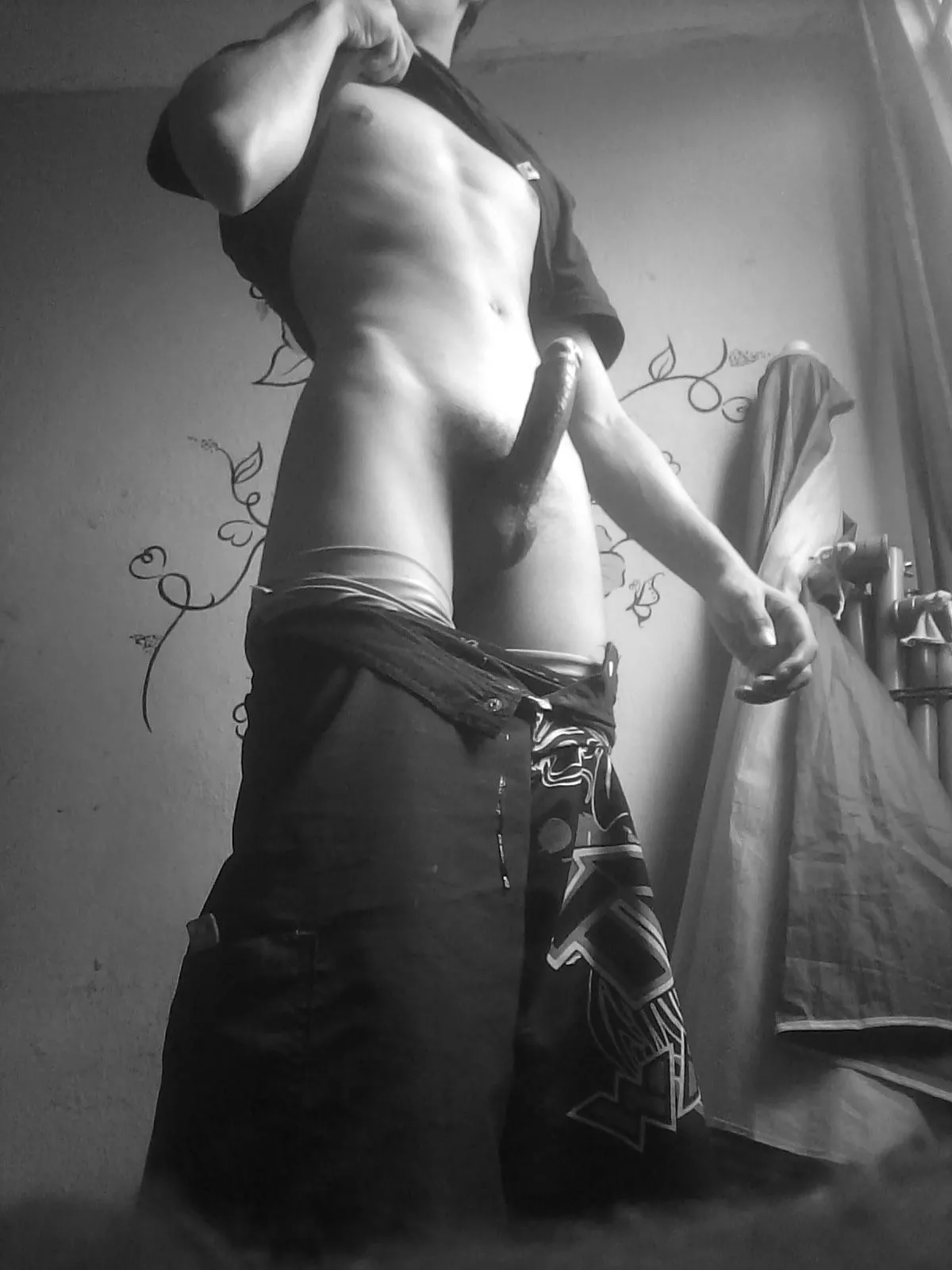 hey, i’m new here 😅 posted by AltruisticWestern666