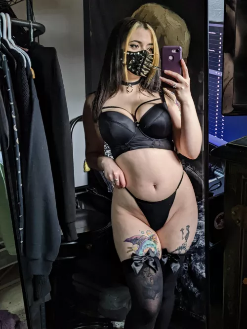 Hey! It's been a while 😅 missed y'all 🖤 by kawaiiinquisitor