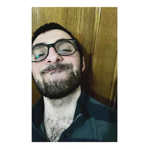 Hey, kinda bored here! Anyone up for a chat ? by averagelazyotter