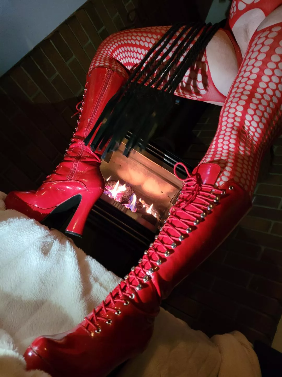 Hey. Look. That is all 🔥😈 posted by little_pegasus1995