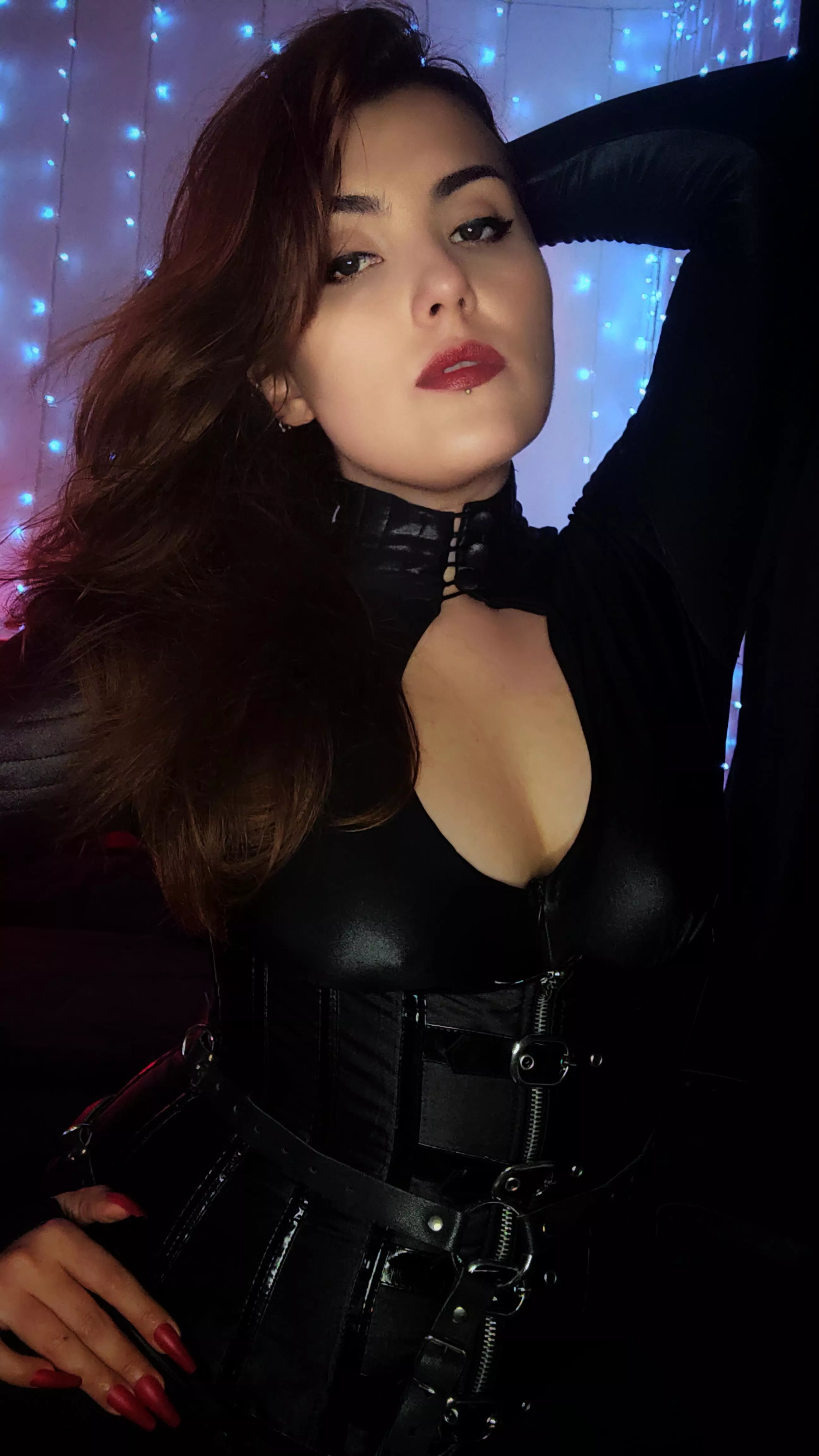 Hey loser, you should know your only use is please me posted by YummyRip