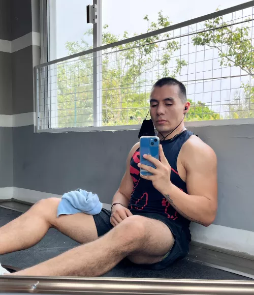 Hey Reddit!!. I’m new here by TrickSun8486