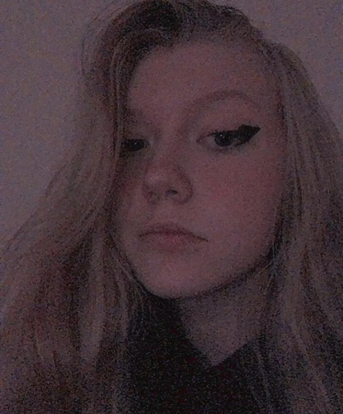 Hey sweeties ;) [F] posted by sophieluvssimps