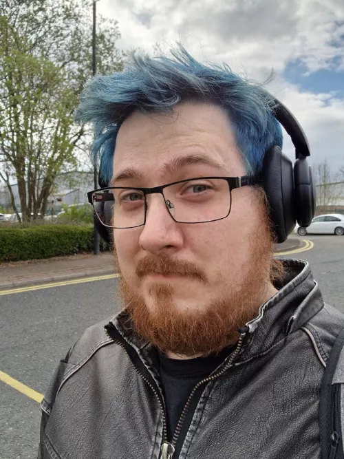 hey there ^_^ by wolfmaskman