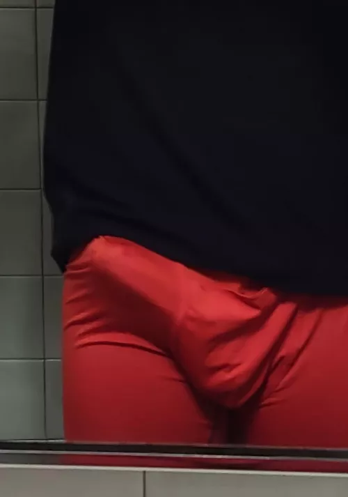 hey there :). DMs open. by Electronic_Row5927