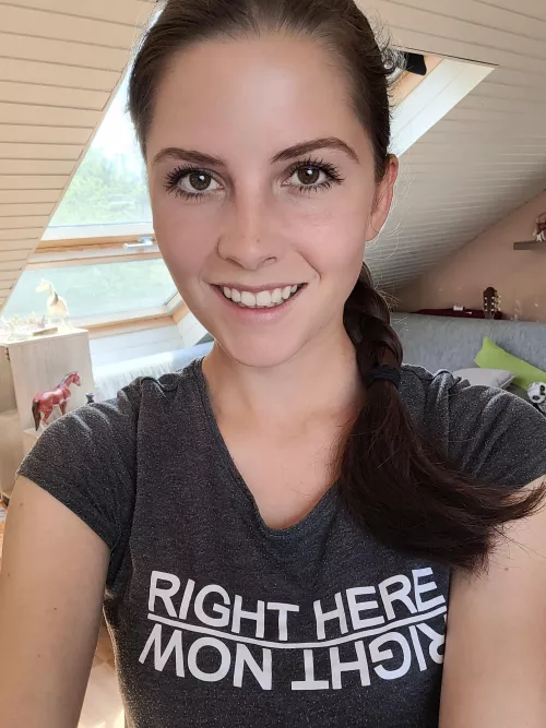 hey there ! how's the weather? by TrickyAlice_OnlyFans