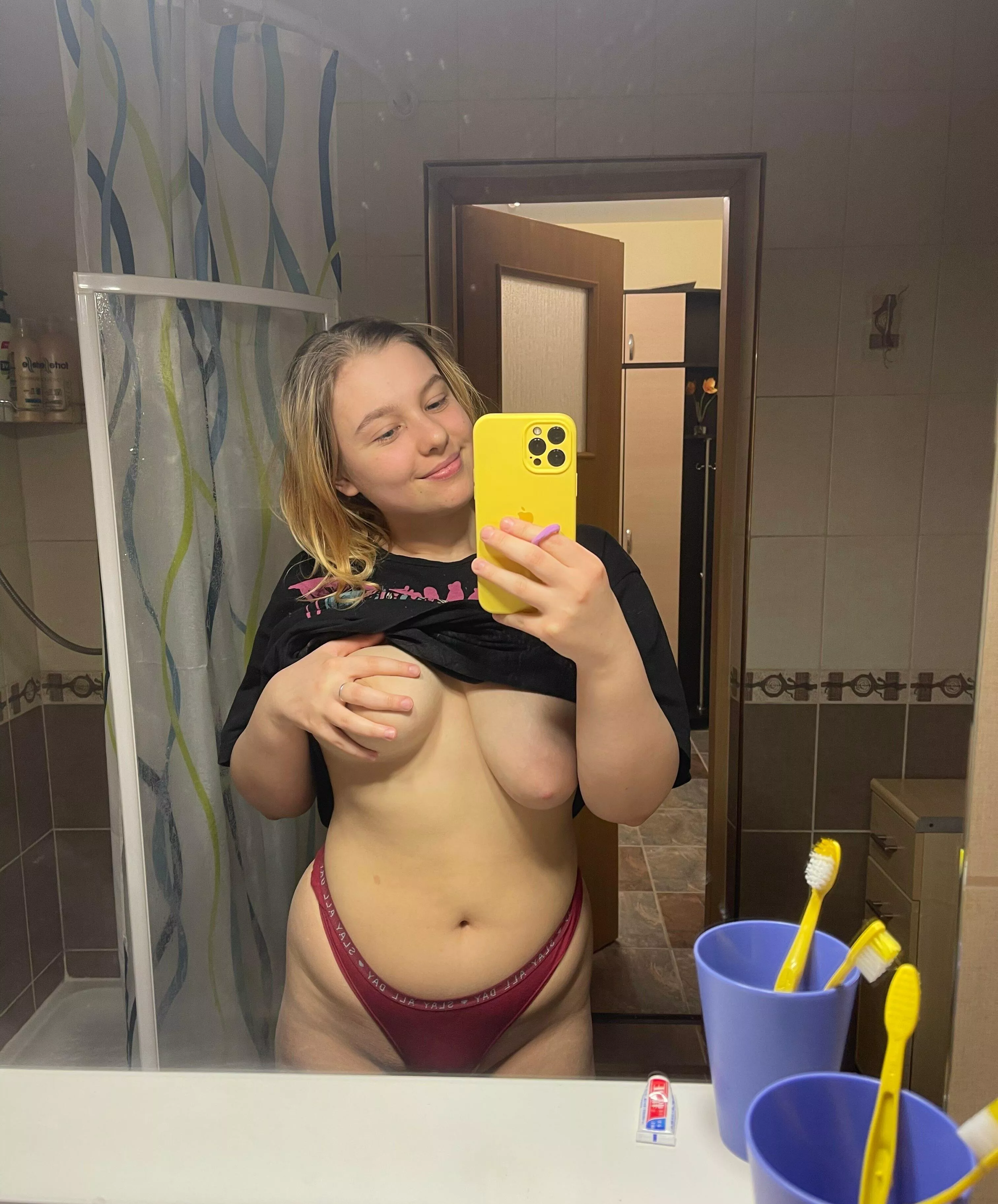 Hey there 😈 posted by cutiepie69xx