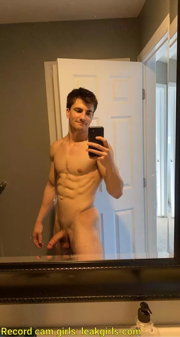 Hey 😌 Tinder’s slow, is Reddut any better? posted by Admirable-Design4713