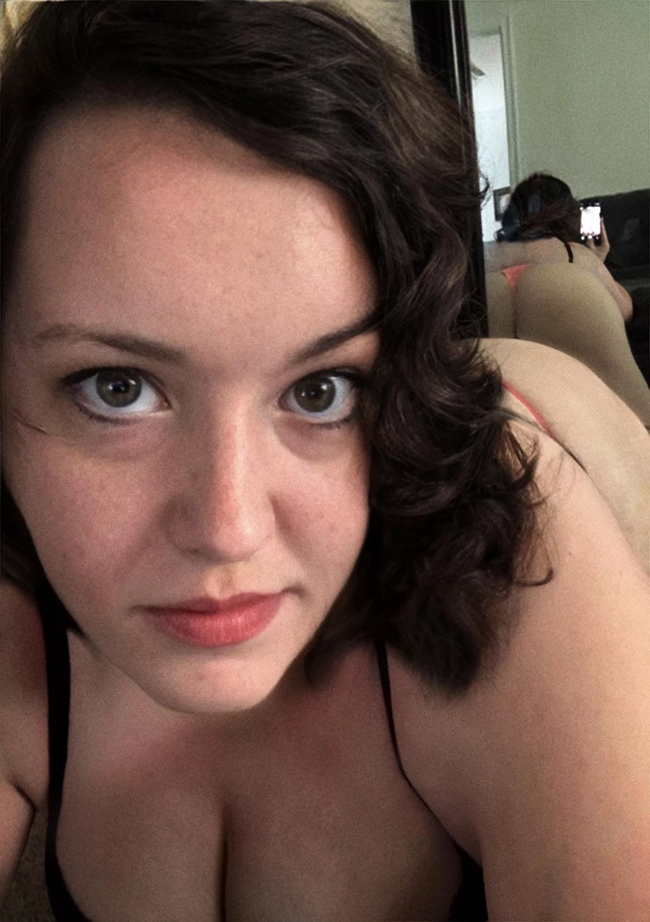 Hey who put that mirror there 😈 posted by AlysRed