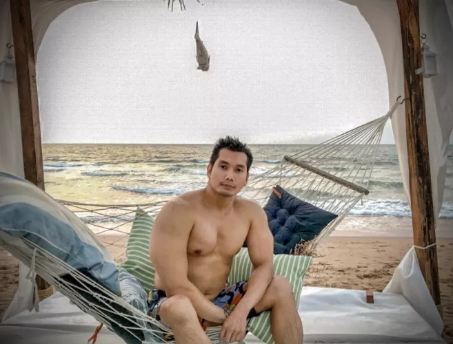 Hey 👋🏼 by Infinite-Break-2192