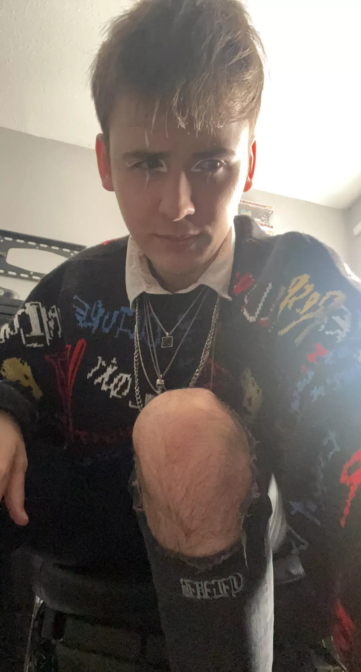 Heya, I’m bored someone keep me company whilst I do uni work! posted by Sc_Jason_t9664