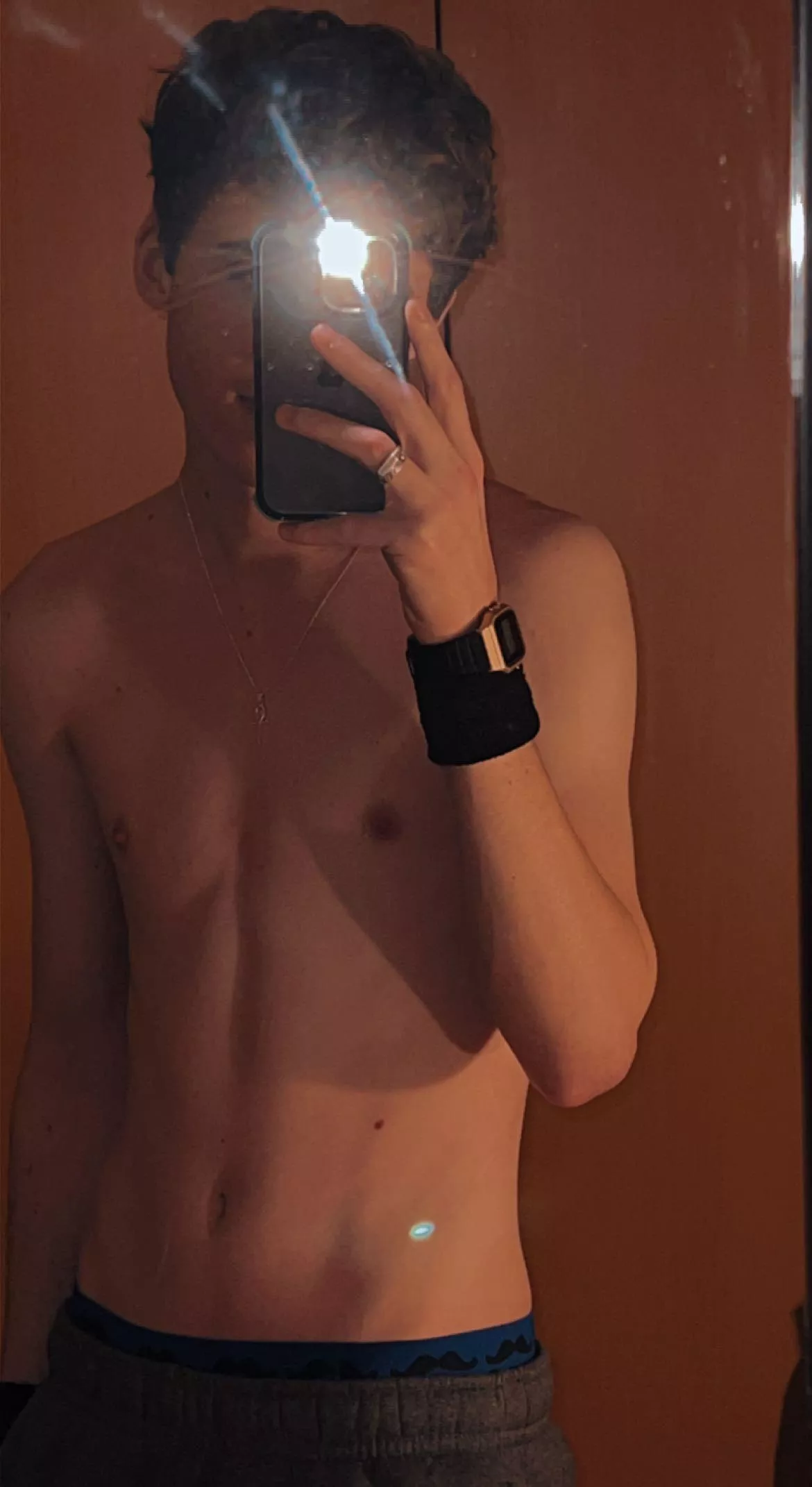 Heyo 😊 posted by crxig_11