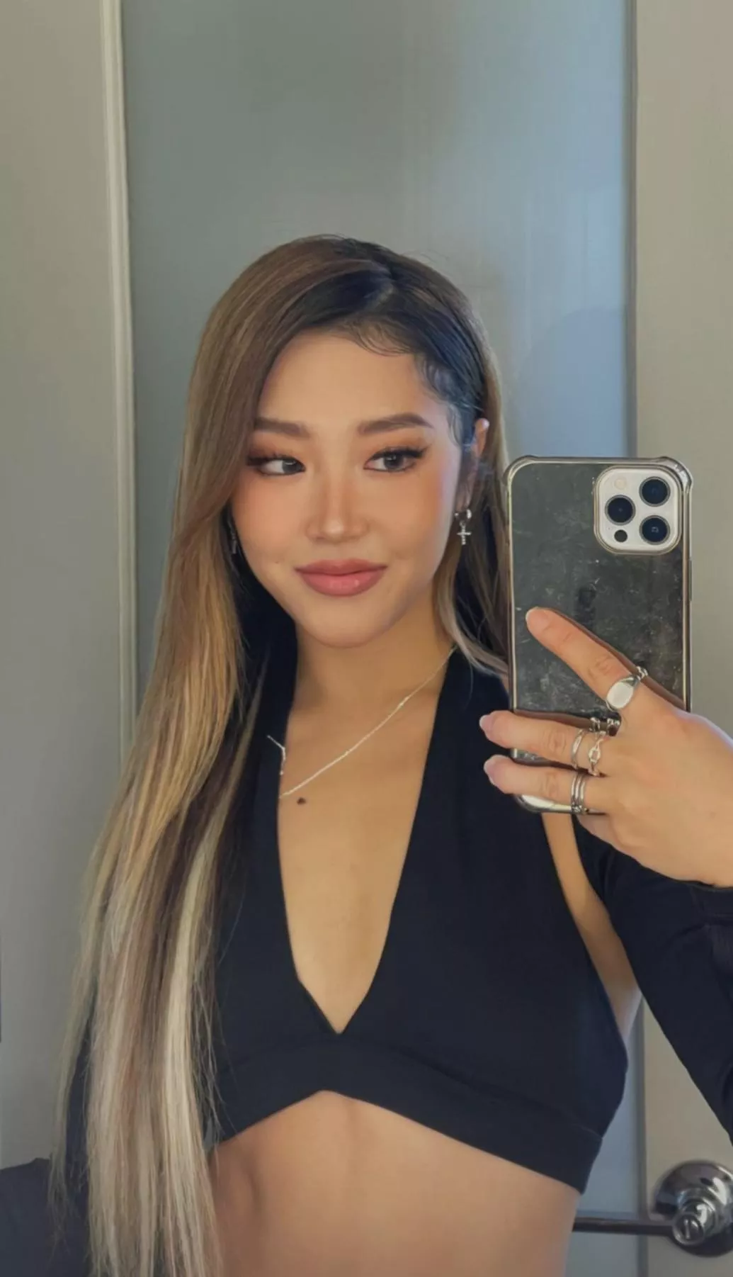 Heyoon Jeong posted by Sexhmm31