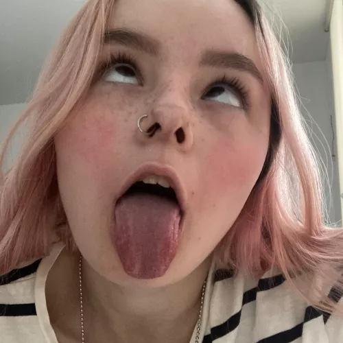 heyy 🦋 f22 by melspringg