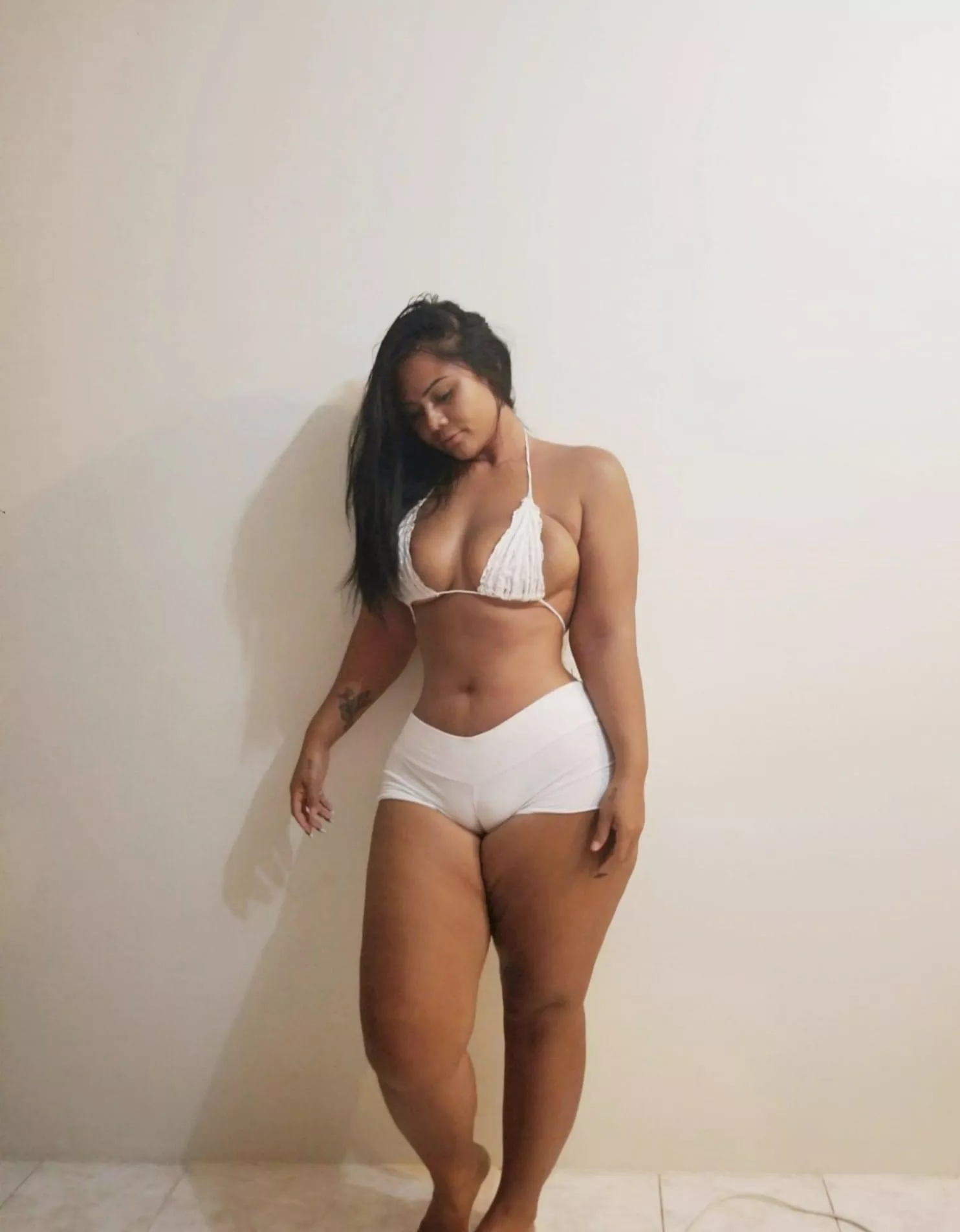 Heyyy ;) posted by CaramelKweenie90